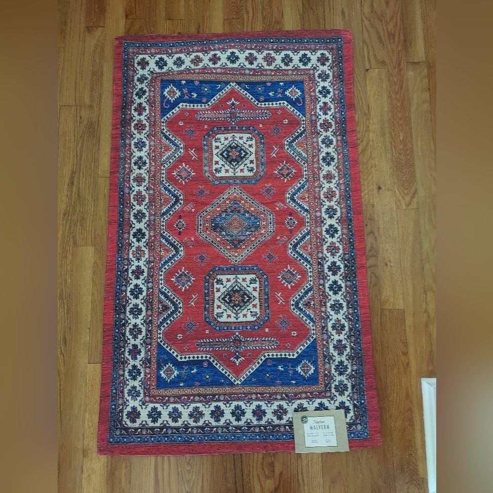NWT Nourison Malvern Small Area Rug Blues and Reds